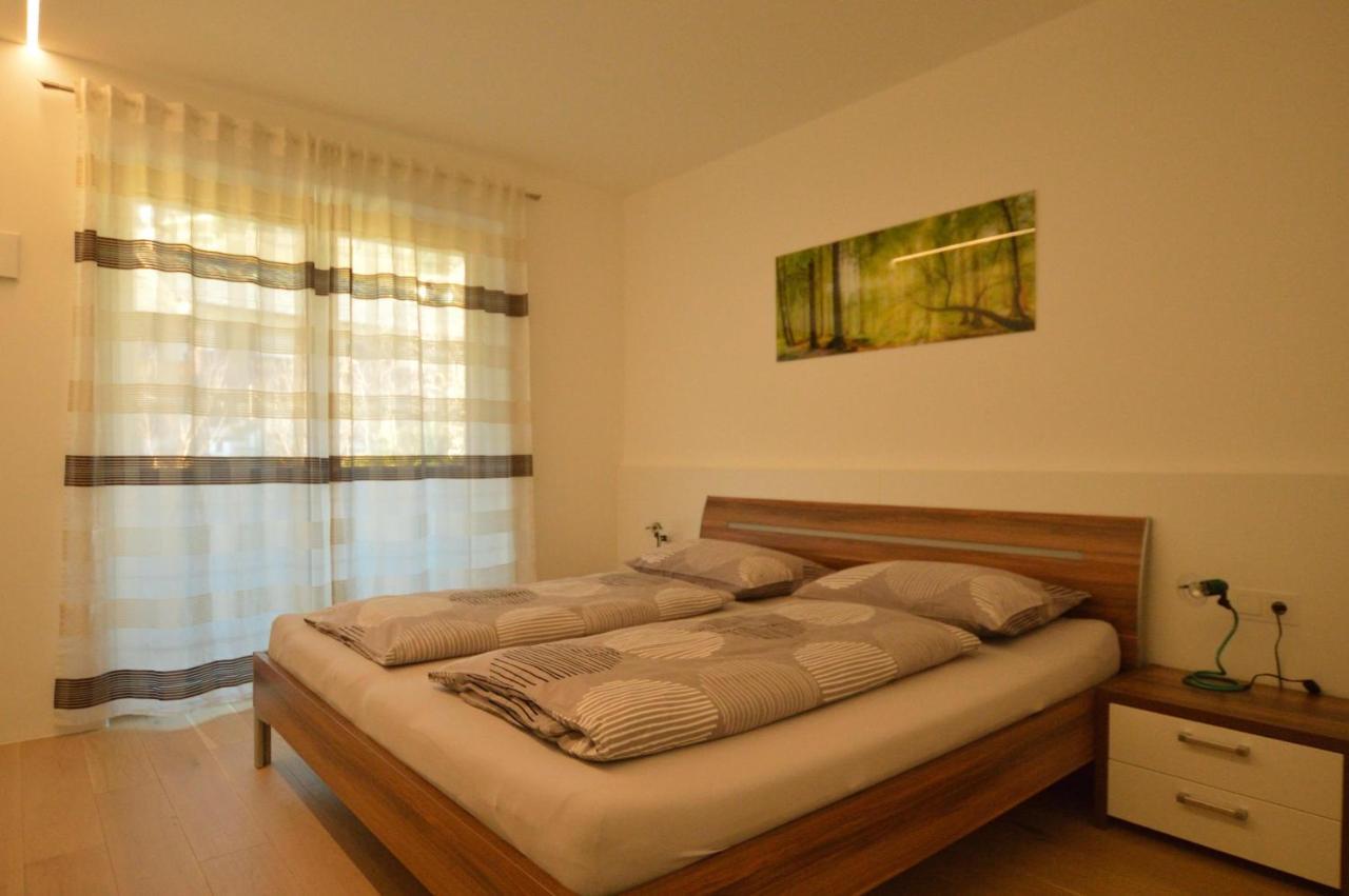 Family Apartment Julia Termeno Εξωτερικό φωτογραφία